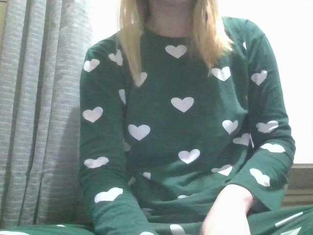 Irenne18's BongaCams show and profile