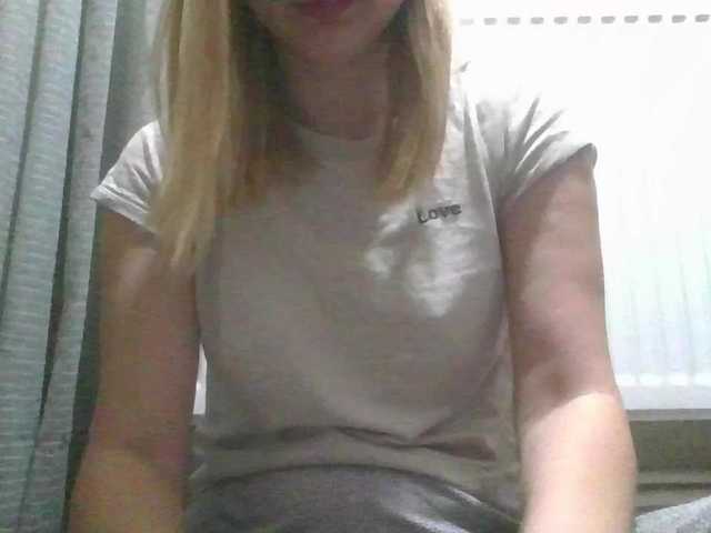 Irenne18's BongaCams show and profile