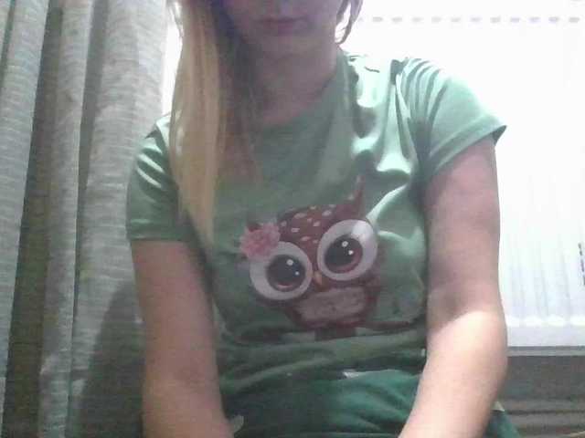 Irenne18's BongaCams show and profile