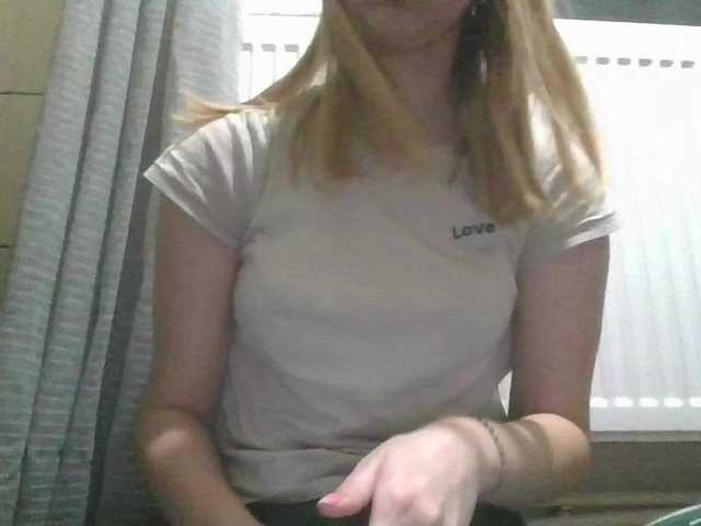 Irenne18's BongaCams show and profile