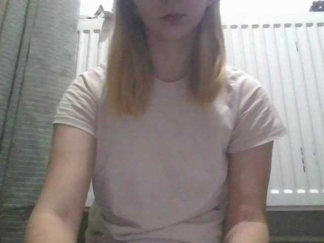 Irenne18's BongaCams show and profile