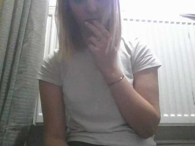 Irenne18's BongaCams show and profile