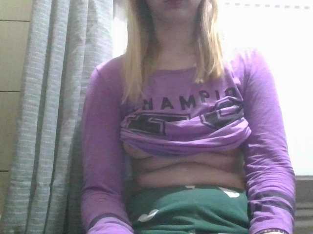 Irenne18's BongaCams show and profile