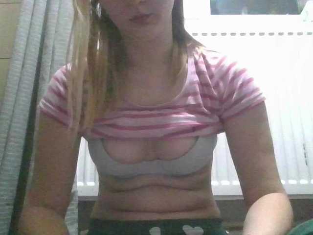 Irenne18's BongaCams show and profile