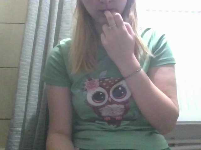 Irenne18's BongaCams show and profile