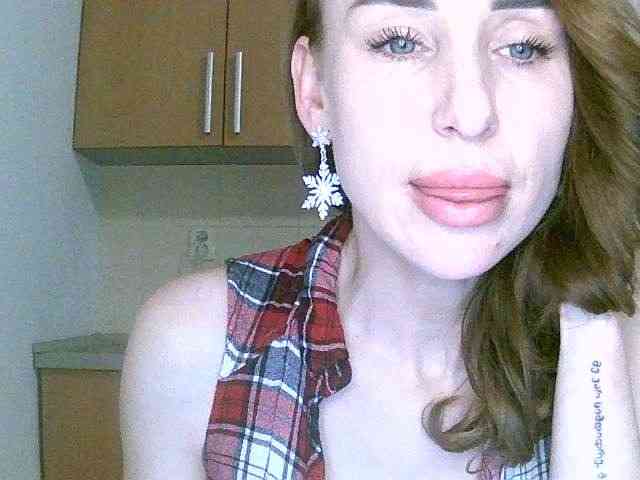 OlixcLaSewx Live Webcam on BongaCams