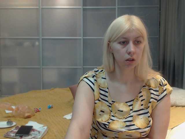 KyliePag's BongaCams show and profile