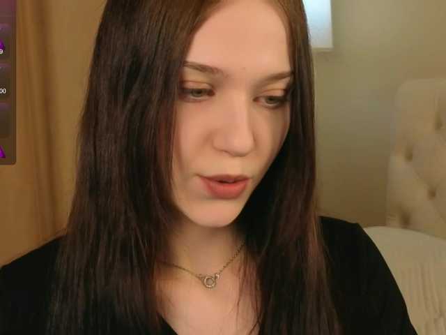 esenue's BongaCams show and profile