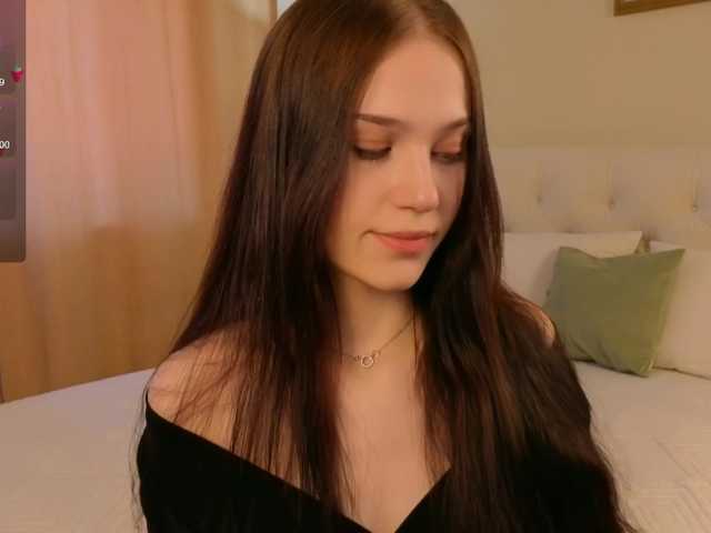 esenue's BongaCams show and profile