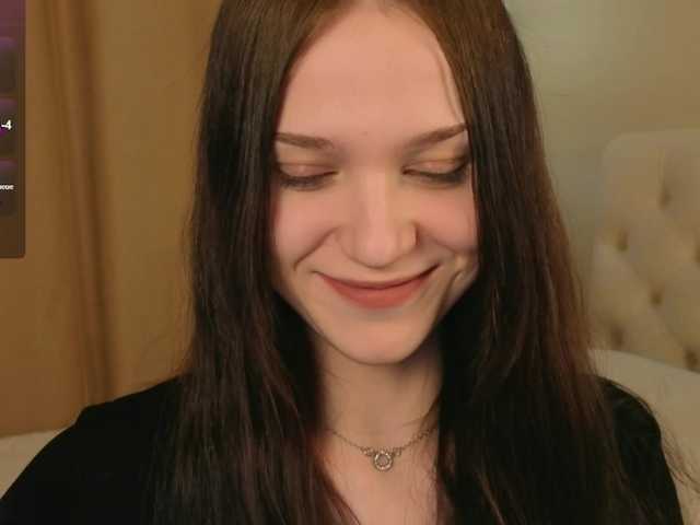 esenue's BongaCams show and profile