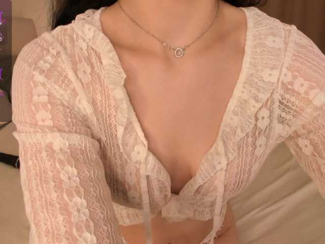 esenue's BongaCams show and profile