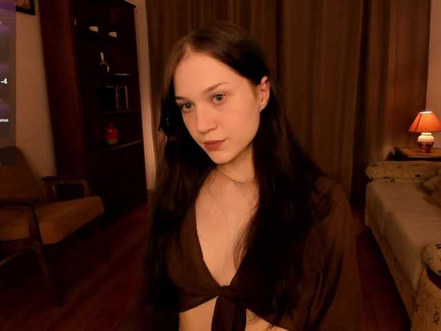 esenue's BongaCams show and profile