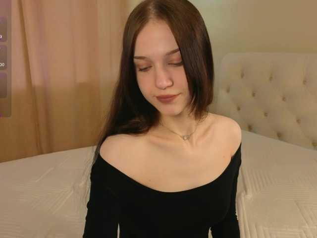 esenue's BongaCams show and profile