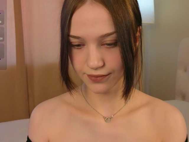 esenue's BongaCams show and profile