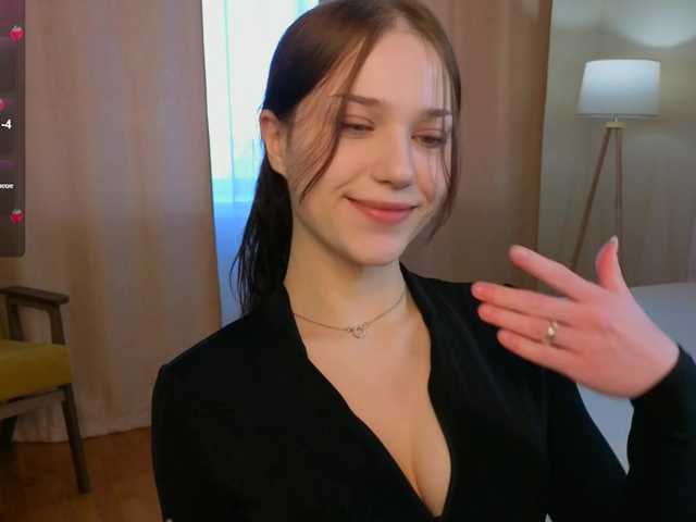 esenue's BongaCams show and profile