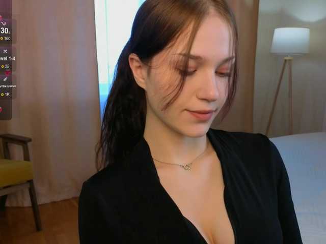 esenue's BongaCams show and profile