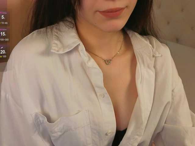 esenue's BongaCams show and profile