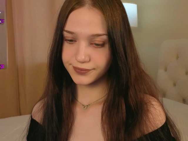 esenue's BongaCams show and profile