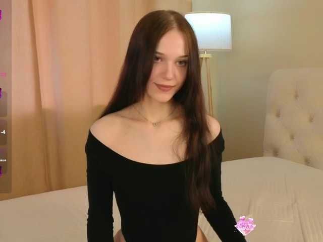 esenue's BongaCams show and profile