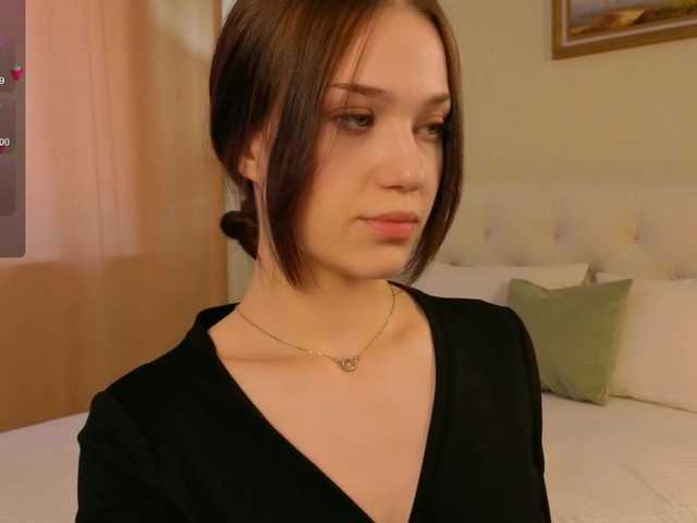 esenue's BongaCams show and profile