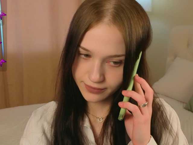 esenue's BongaCams show and profile