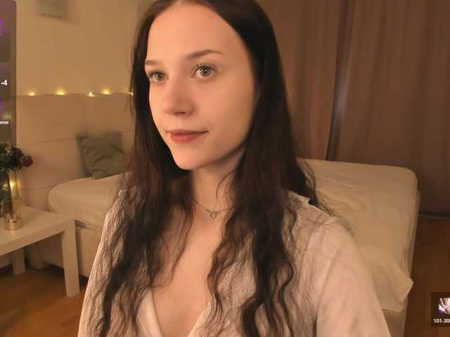 esenue's BongaCams show and profile