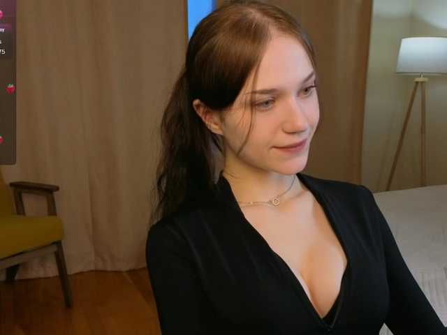 esenue's BongaCams show and profile