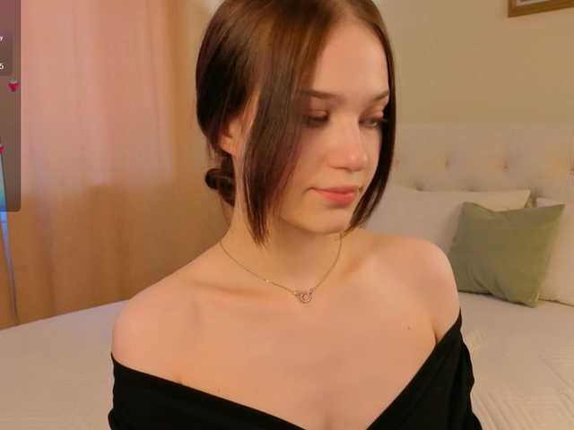 esenue's BongaCams show and profile