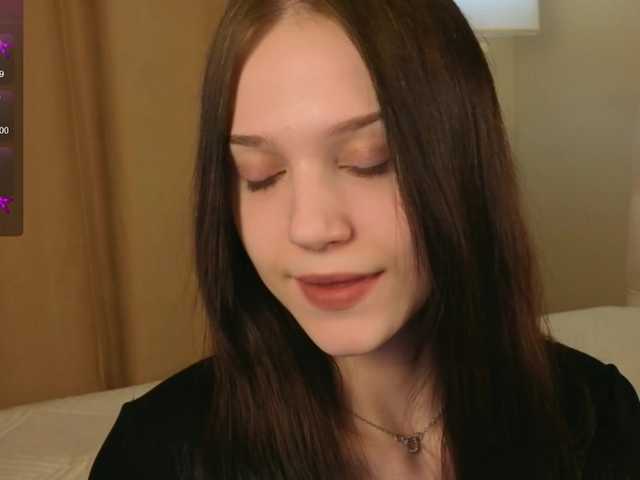 esenue's BongaCams show and profile