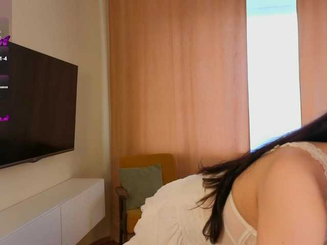 esenue's BongaCams show and profile