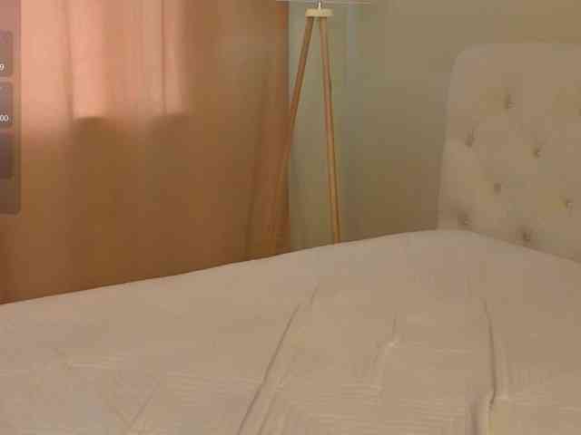 esenue Live Webcam on BongaCams