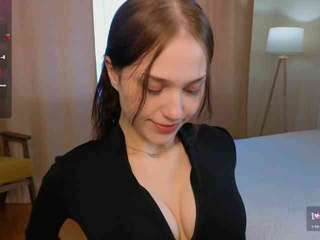 esenue Live Webcam on BongaCams