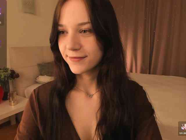 esenue Live Webcam on BongaCams