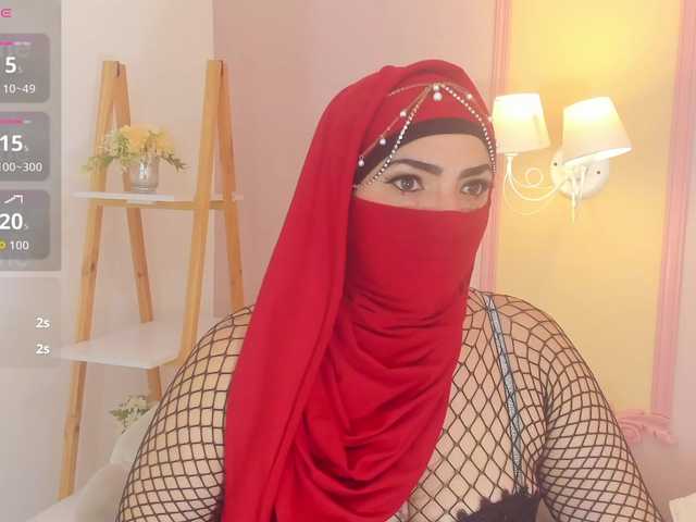 naylaa-'s BongaCams show and profile