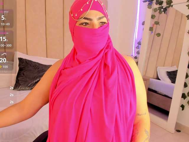 naylaa-'s BongaCams show and profile