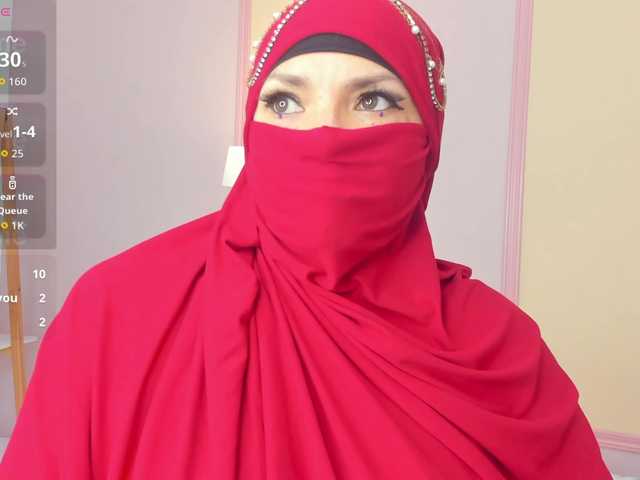 naylaa-'s BongaCams show and profile