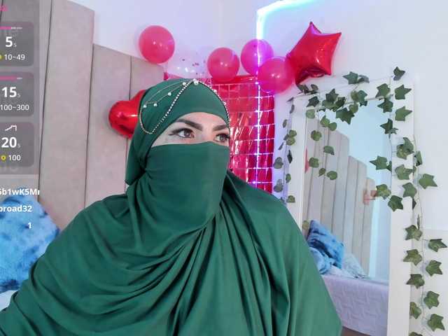 naylaa-'s BongaCams show and profile