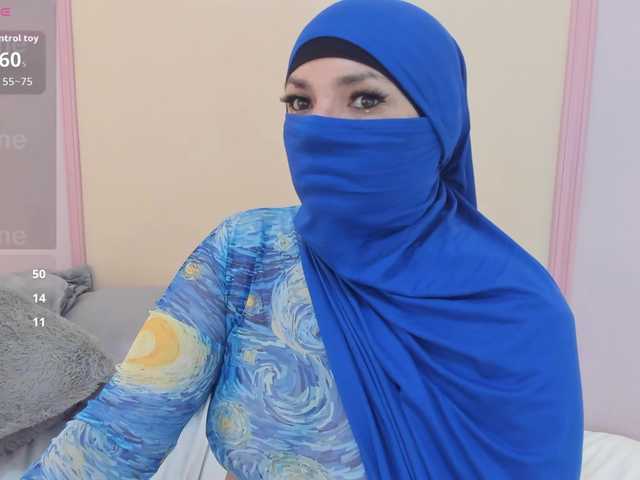 naylaa-'s BongaCams show and profile