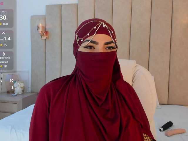 naylaa-'s BongaCams show and profile