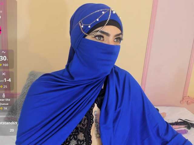 le modèle naylaa- est en webcam porno dans un show sur le site bongacams, il possède les tags suivants: Arab,Brunette,Trimmed