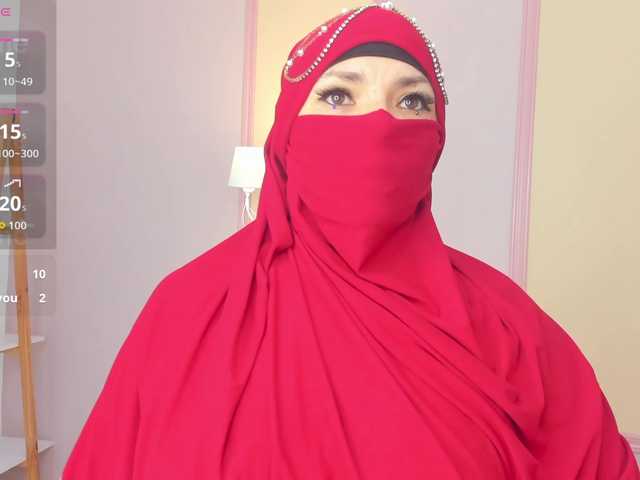 naylaa-'s BongaCams show and profile