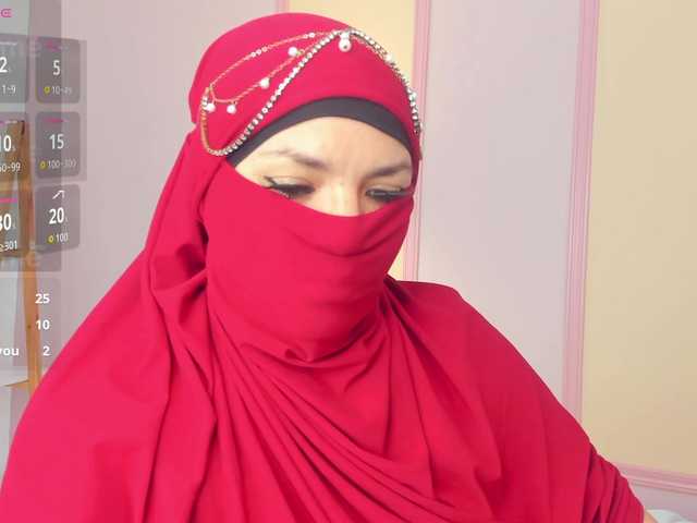 naylaa-'s BongaCams show and profile