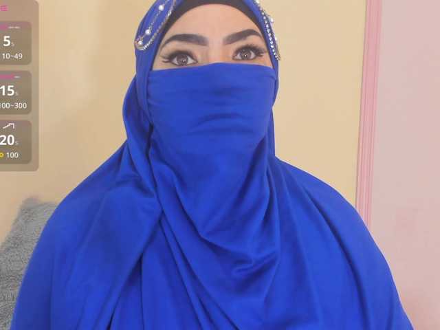 naylaa-'s BongaCams show and profile