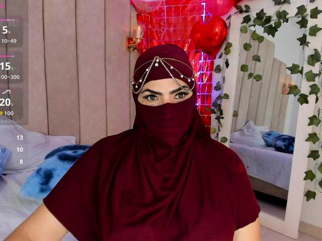 naylaa-'s BongaCams show and profile