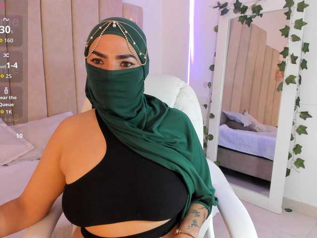 naylaa-'s BongaCams show and profile