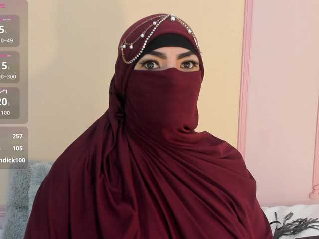 naylaa- live cam profile