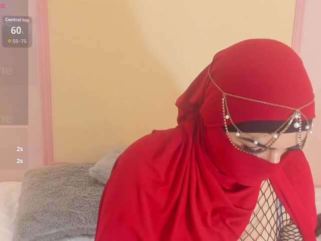 naylaa-'s BongaCams show and profile