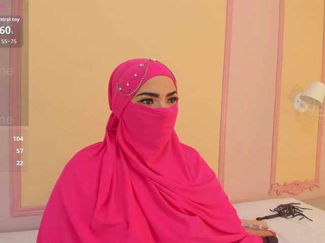 naylaa-'s BongaCams show and profile