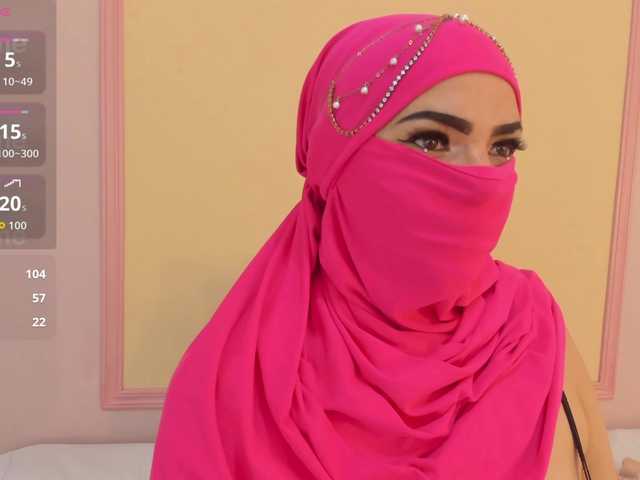 naylaa-'s BongaCams show and profile