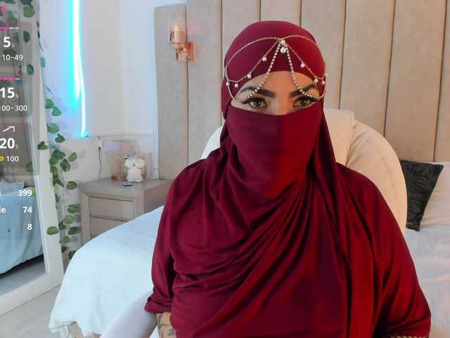 naylaa-'s BongaCams show and profile